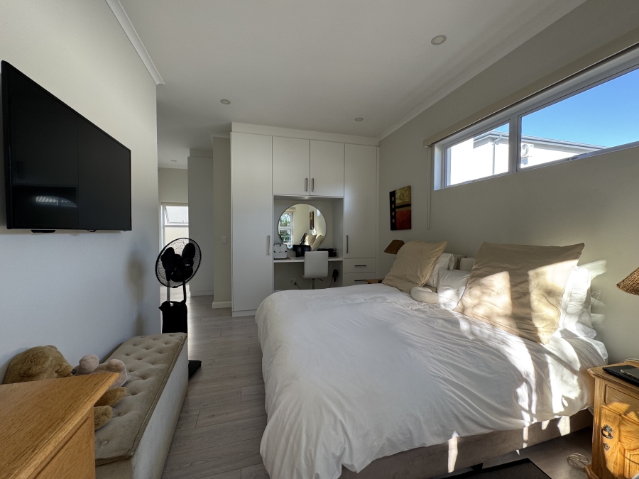 3 Bedroom Property for Sale in Sandown Western Cape